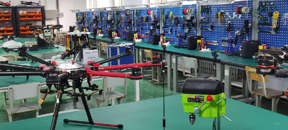 辽宁生态工程职业技术学院共建无人机检测与维护实训室